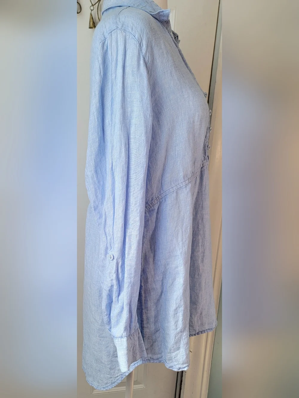 Sigrid Olsen 100% Linen Chambrey 1/2 Button Tunic Womens M Light Blue Roll Tab S - Picture 5 of 11